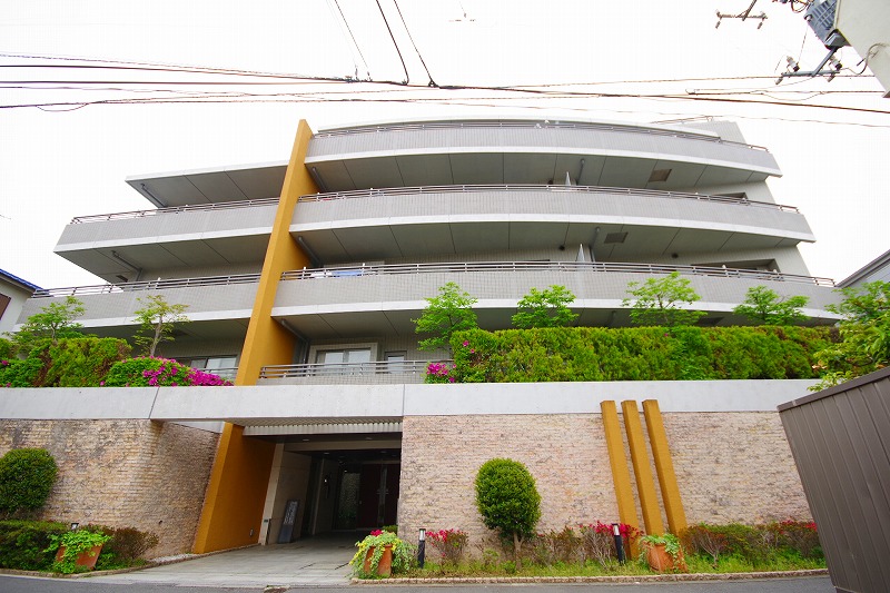 クレッセント新中野　外観キャッチ