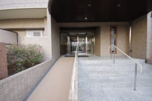 中野方南町グランドハイツ外観2