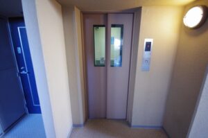 中野方南町グランドハイツ外観8