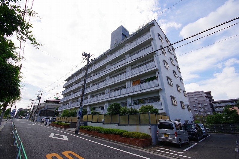 日商岩井弥生町マンション外観キャッチ