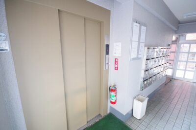 マンション方南町外観4