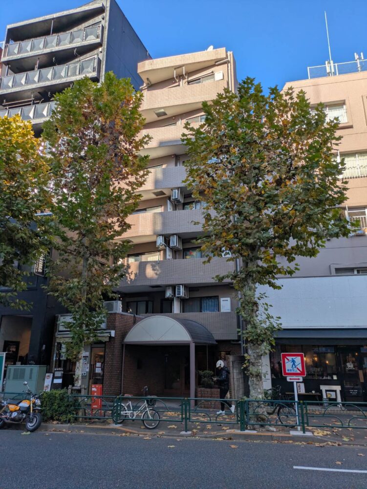 中野坂上アムフラット　外観キャッチ