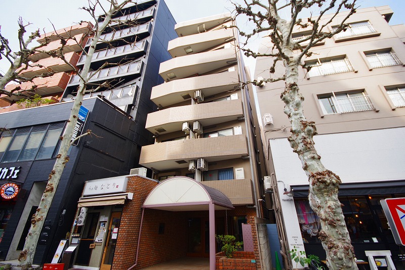 中野坂上アムフラット　外観キャッチ