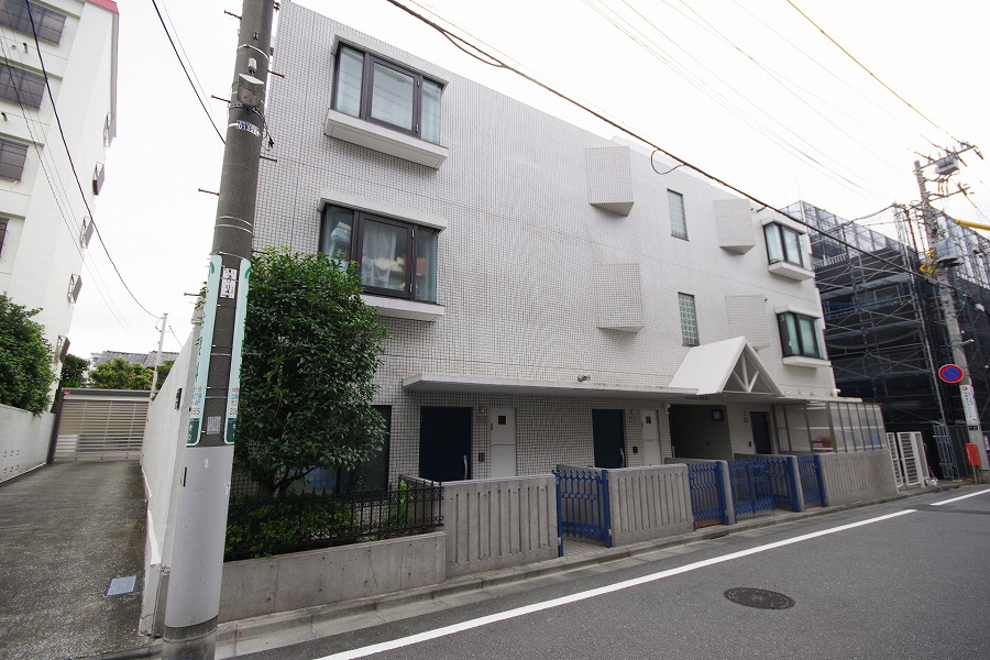 カトルセゾン中野坂上外観キャッチ