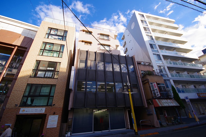 弥生町ファミリーマンション　外観キャッチ